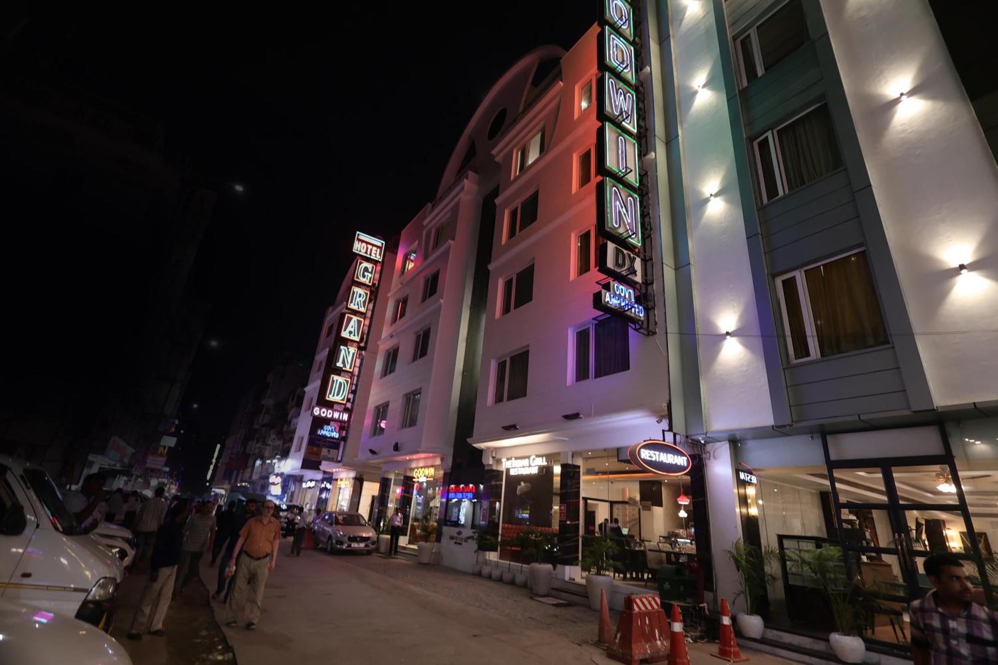 Hotel Godwin Deluxe -Free Airport Pickup -Traveller'S Choice Award Winner 2025 Нью-Делі Екстер'єр фото